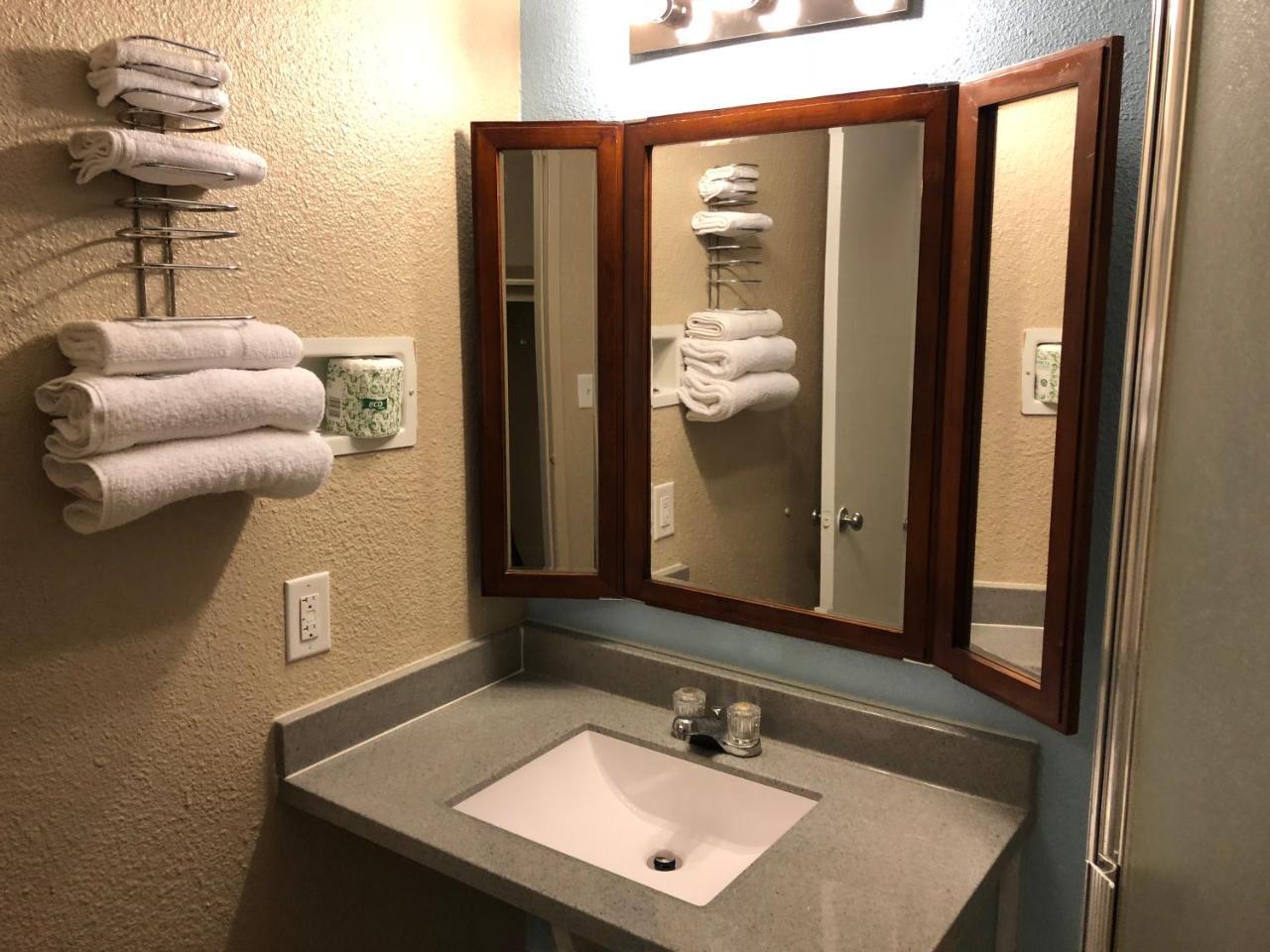 ספרינגפילד Midtown Inn מראה חיצוני תמונה
